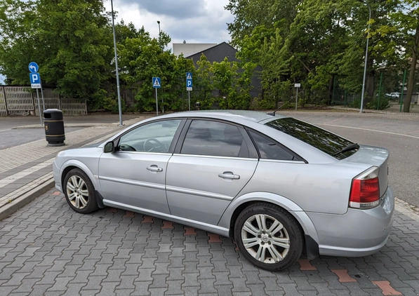 Opel Vectra cena 14000 przebieg: 225000, rok produkcji 2008 z Katowice małe 46